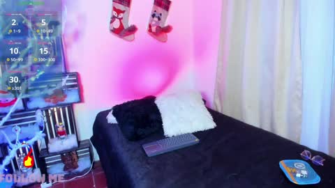 andrea Instagram..natta smithh online show from December 3, 3:04 am