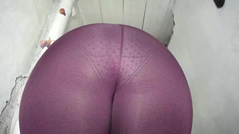 Snapshot of nattasha_foxx chatting on October 4, 2:20 am natalia online show from October 4, 2:20 am