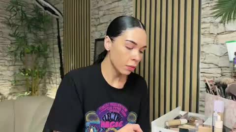 NATTY FIERROS online show from January 9, 10:59 pm