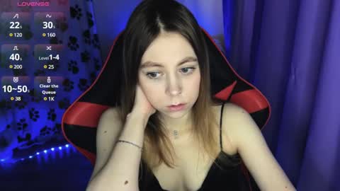 Snapshot of natural_babe666 chatting on January 18, 9:13 am natural_babe666 online show from January 18, 9:13 am