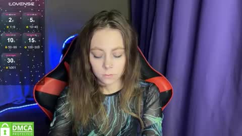 Snapshot of natural_babe666 chatting on October 4, 10:07 pm natural_babe666 online show from October 4, 10:07 pm