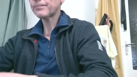 naturista25 online show from December 16, 5:08 pm