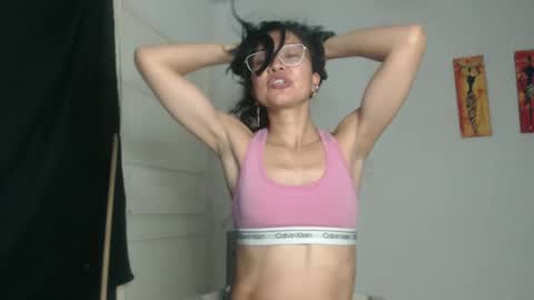 Stella Mcqueen online show from February 9, 11:57 pm