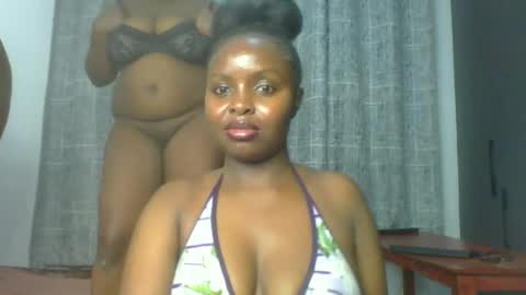 naughtty_bella8 online show from July 9, 8:02 pm