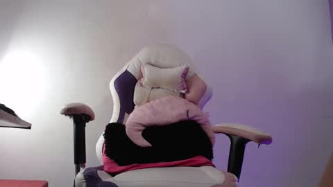 Leina  modelo independiente online show from November 21, 9:46 pm