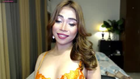 Queen Jess online show from September 13, 7:00 am