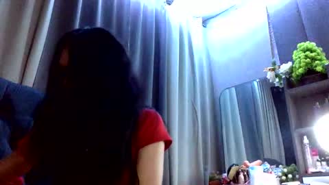 emma online show from December 3, 12:06 pm