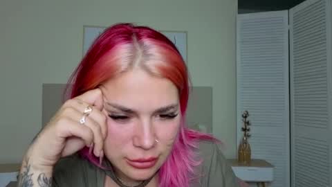 Snapshot of naughty_kittyy1 chatting on September 30, 2:27 pm Maria  online show from September 30, 2:27 pm