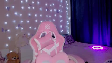 Mable online show from March 8, 2:15 am