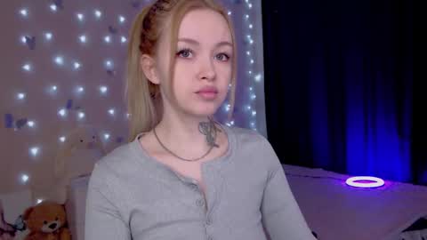 Mable online show from February 25, 2:04 am