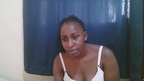 Snapshot of naughty_slender2 chatting on October 6, 9:05 am jn online show from October 6, 9:05 am
