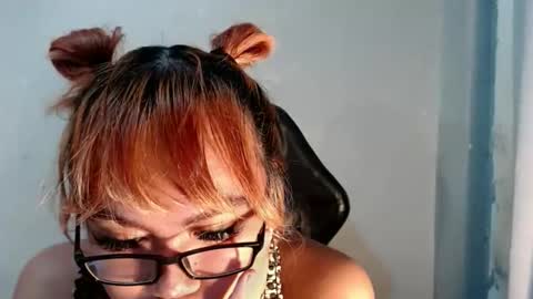 naughty_ursula21xxx online show from September 18, 5:06 pm