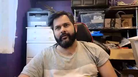 sakhtlaundaz online show from December 1, 1:42 pm