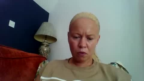 naughtyjennyblondeuk online show from July 28, 2:24 pm