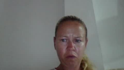 naughtyjennyblondeuk online show from June 12, 9:03 pm