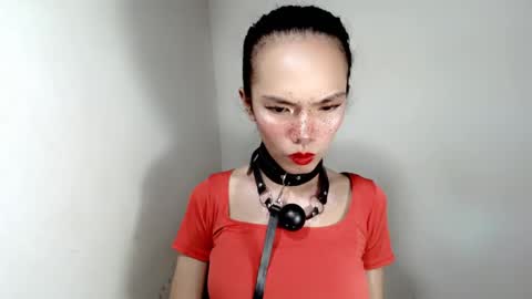 naughtypetiteangel online show from November 28, 12:51 am