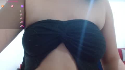 naughtyplayass online show from June 22, 12:23 pm