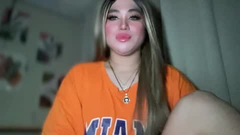 Rose Wilson online show from March 1, 11:06 am