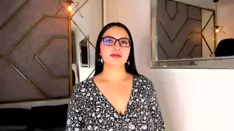 NavannyCattan online show from September 10, 4:02 am