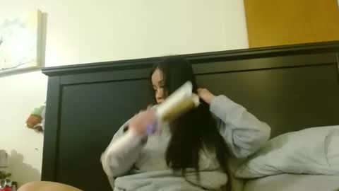 Mimi is dope    online show from November 26, 2:42 am