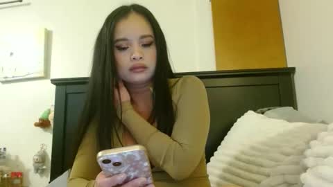 Mimi is dope    online show from February 16, 2:10 am