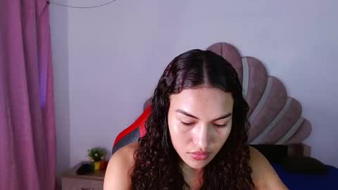 naya_fox1 online show from February 10, 5:49 pm