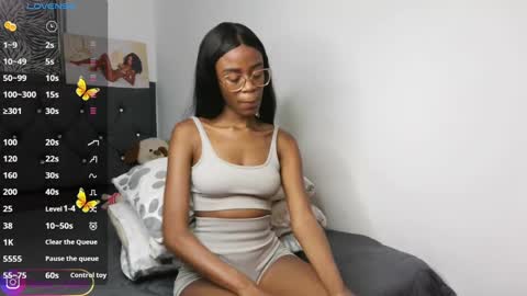 Vane broadcast 6 pm to 1 am Colombia time online show from January 29, 12:54 am