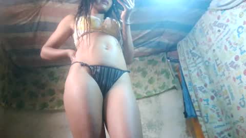 Nayla online show from July 18, 11:01 am