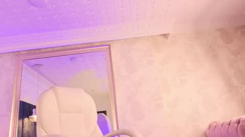 Juli  online show from March 12, 2:23 pm