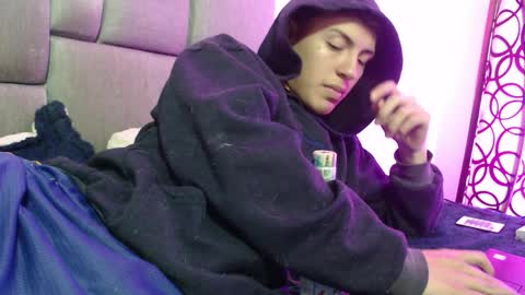 Im Nayton online show from January 7, 5:29 pm