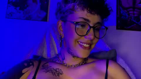 nazzz10 online show from December 5, 4:01 am