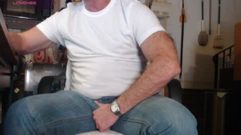 Snapshot of nctitanman chatting on December 11, 12:44 am Seth online show from December 11, 12:44 am