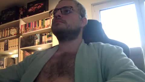 ndboy94 online show from December 1, 11:41 am