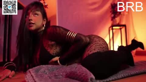 Nefertari online show from December 15, 11:17 am