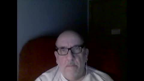 Tom online show from December 19, 1:56 am