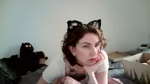 nefertiti_queen online show from November 15, 8:43 pm