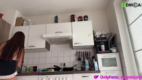 nelarylove online show from June 5, 7:36 am