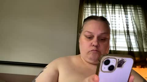 Nellie Atlas online show from September 12, 11:29 pm