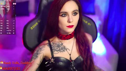 Snapshot of nelle_ chatting on September 20, 5:54 am online show from September 20, 5:54 am