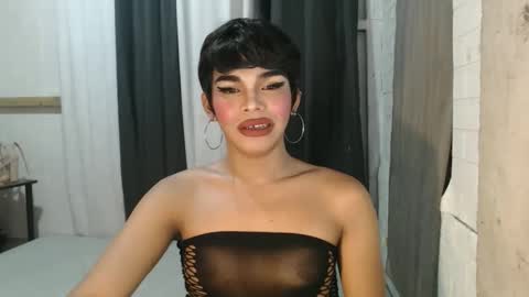 neomi online show from November 2, 1:00 pm