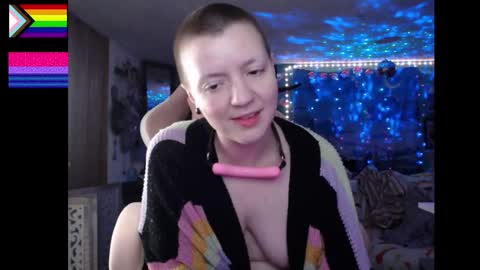 Snapshot of nerdy_squirty chatting on October 16, 6:35 am NerdySquirty online show from October 16, 6:35 am