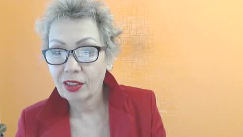 NessyJenixs online show from January 14, 8:11 am