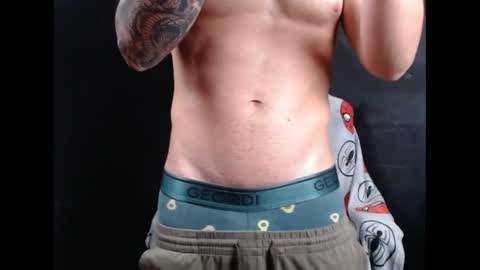 neuttron online show from April 1, 4:48 pm