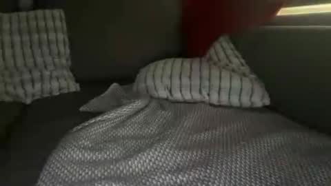 newbiedubie online show from August 3, 6:26 am