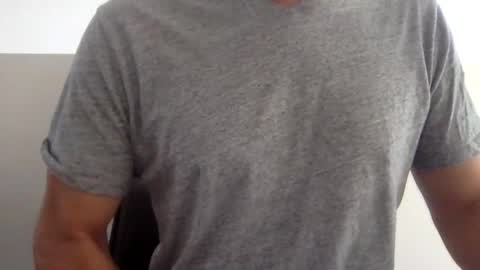 Snapshot of newysub75 chatting on October 15, 11:59 pm newysub75 online show from October 15, 11:59 pm