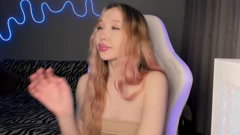 Mina online show from February 27, 4:21 pm