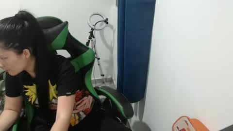 nezuko_sweet online show from March 11, 4:48 am