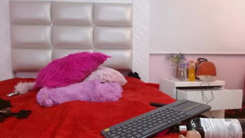 nezzukoo online show from July 24, 2:09 am