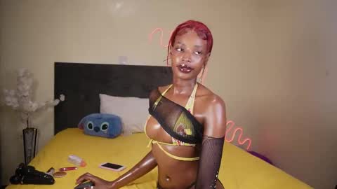 Snapshot of nia_bell chatting on December 17, 2:11 pm kikiNiaAria online show from December 17, 2:11 pm