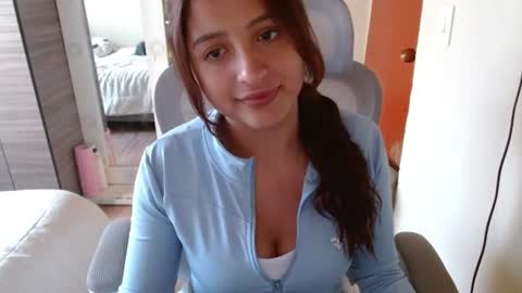 Dani online show from June 23, 8:04 pm